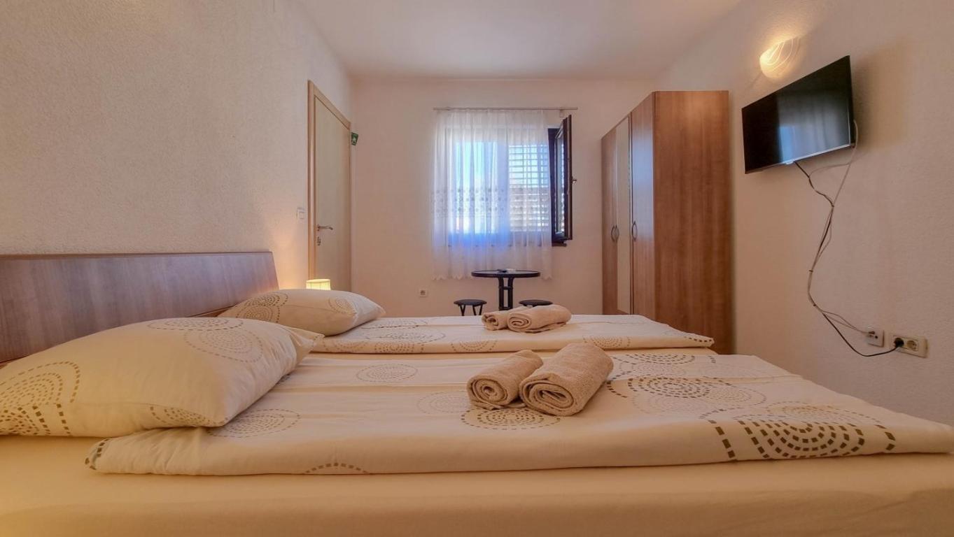 Lucijana Room Novigrad Istria Exteriör bild